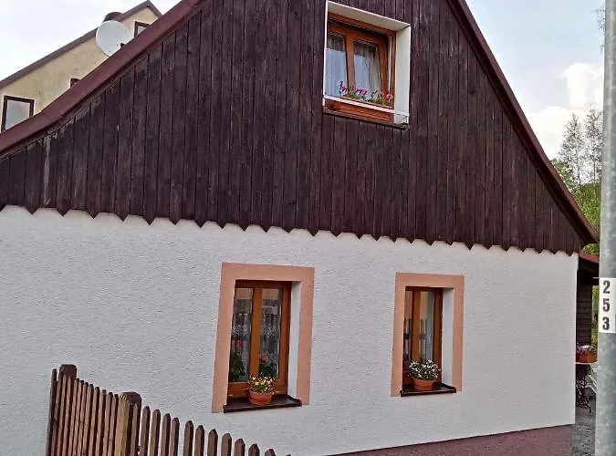 In - Erzgebirge 1672 度假居 *